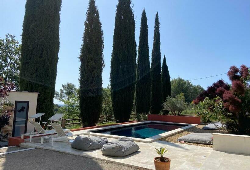 بنسيون Le Clos Celine