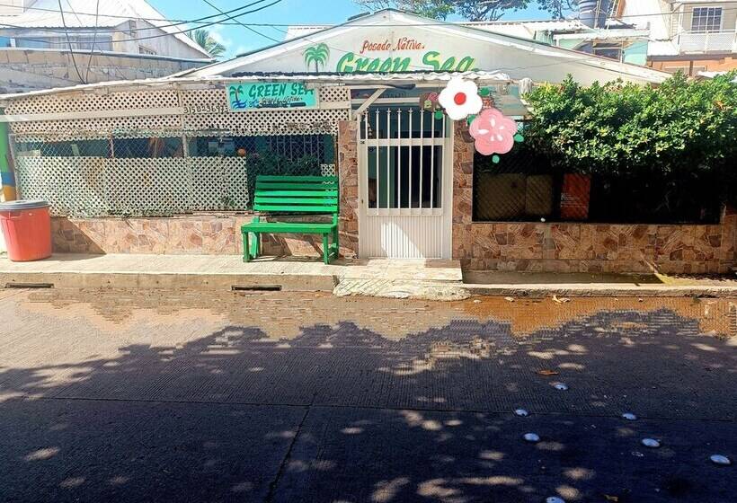 ペンション Room In House   Posada Nativa Green Sea San Luis