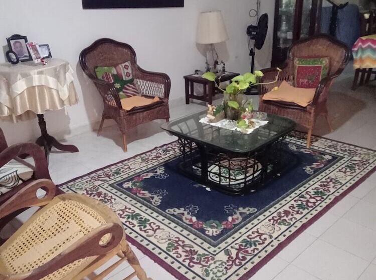 ペンション Room In House   Posada Nativa Green Sea San Luis