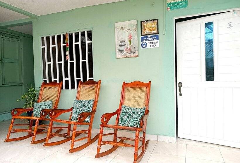 ペンション Room In House   Posada Nativa Green Sea San Luis