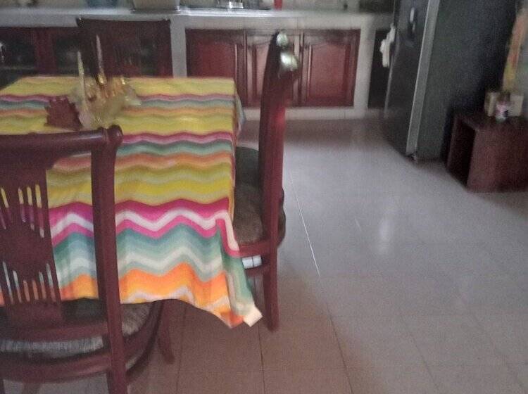 ペンション Room In House   Posada Nativa Green Sea San Luis