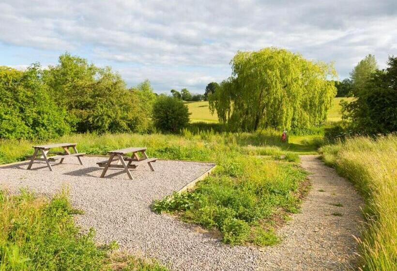 리조트 Bowbrook Lodges