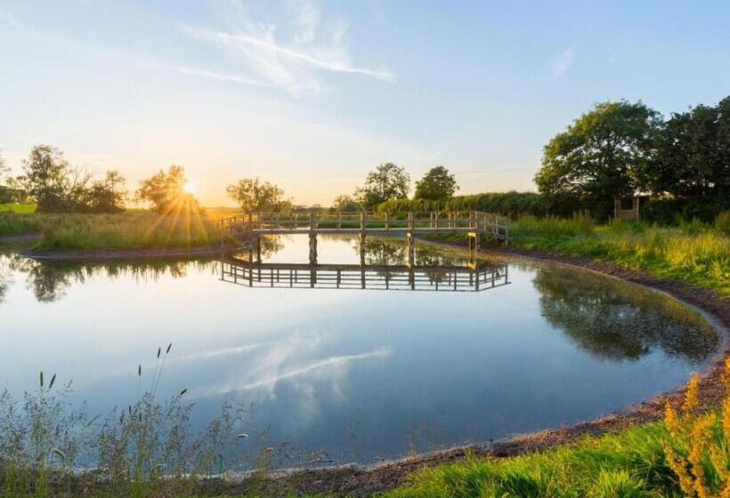 אתר נופש Bowbrook Lodges