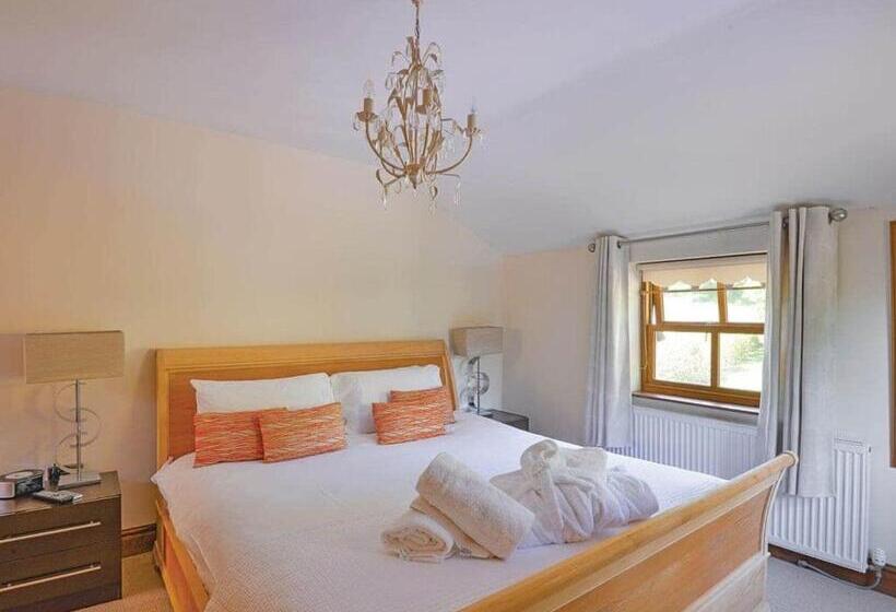 Курорт Charlesworth Lodges