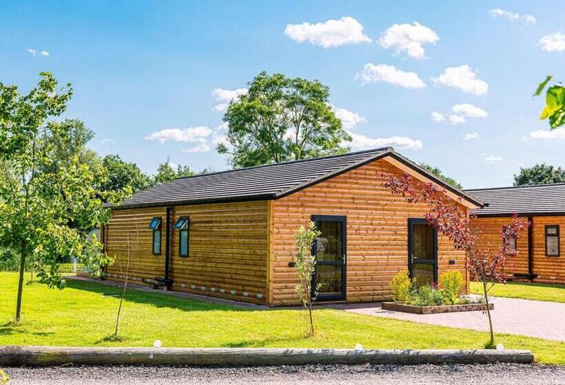 리조트 Flaxton Meadows Luxury Lodges