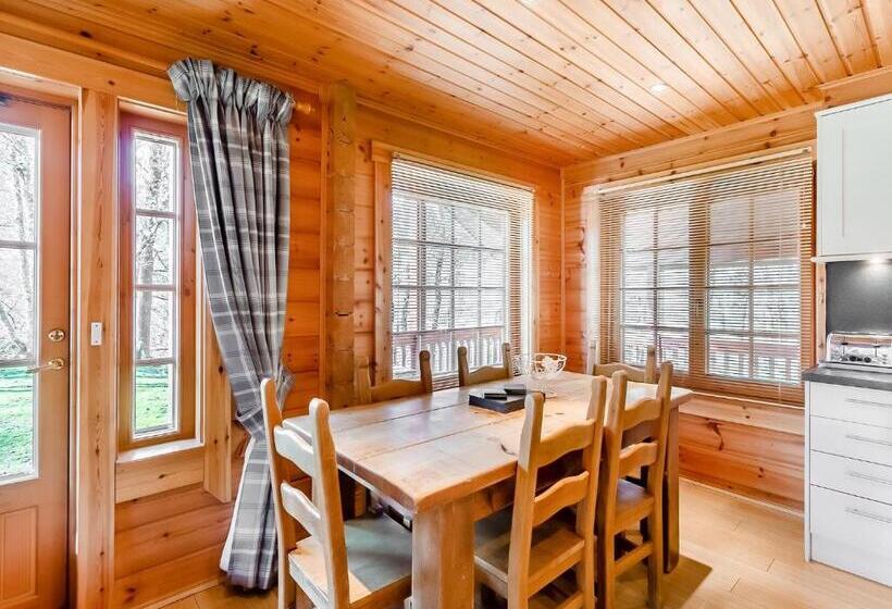 Курорт Wildside Highland Lodges