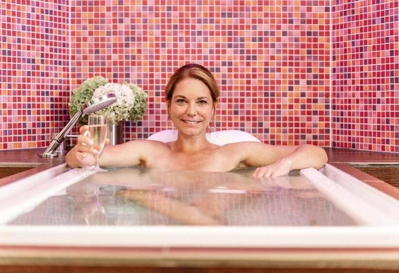 Thermenhotel Gesundheits Bad Buchau