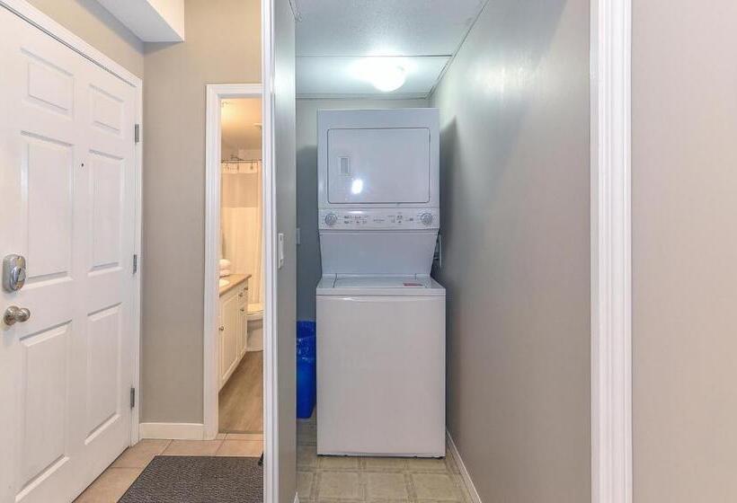 Vacation At Discovery Bay Resort