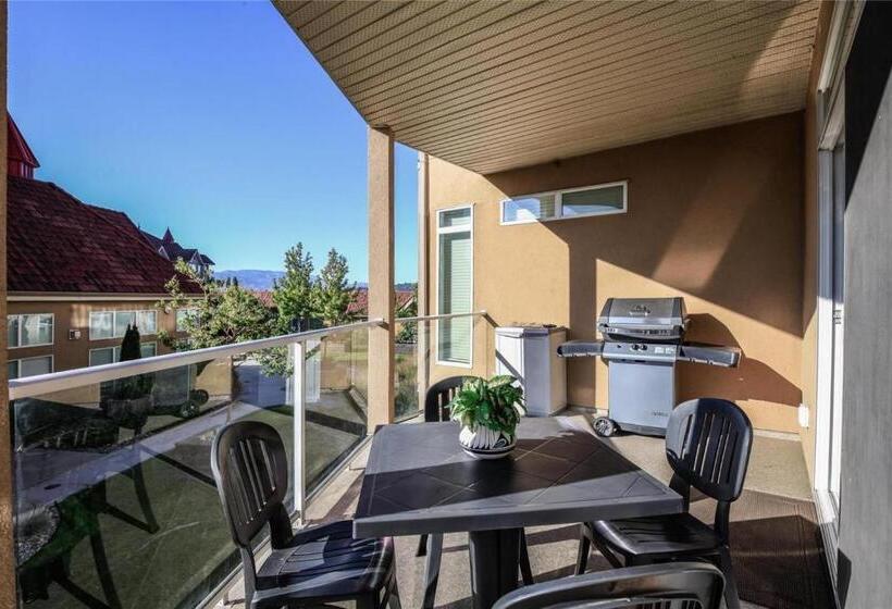 Vacation At Discovery Bay Resort