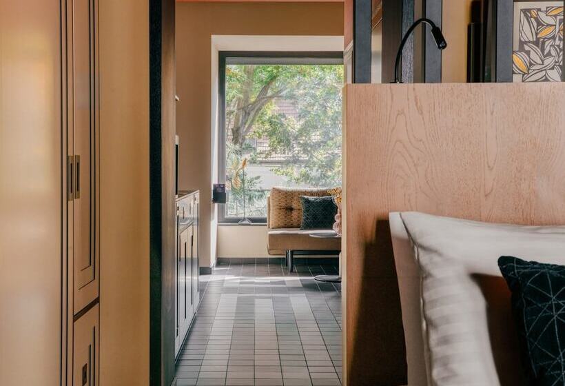 Weltwien Luxury Art Apartments & Free Parking