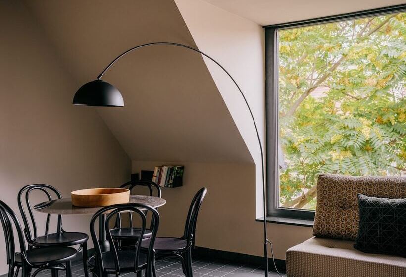 Weltwien Luxury Art Apartments & Free Parking