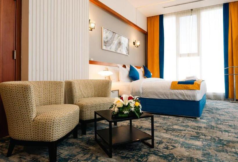 Beach Garden Hotel By Staytion