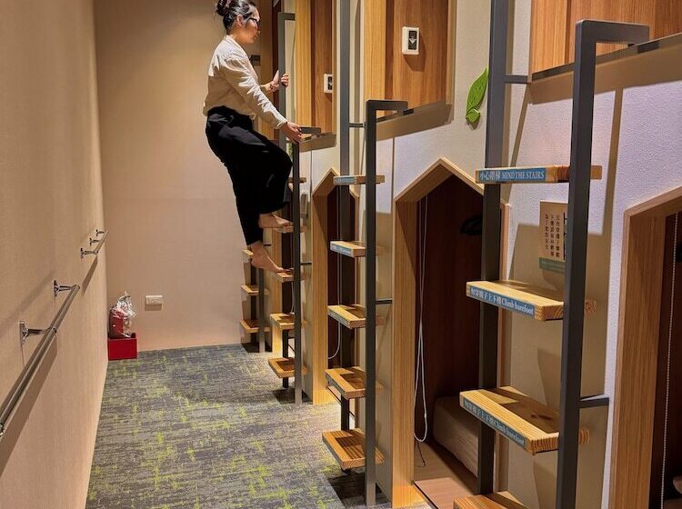 هاستل Cho Stay Capsule Hotel Taoyuan Airport T2