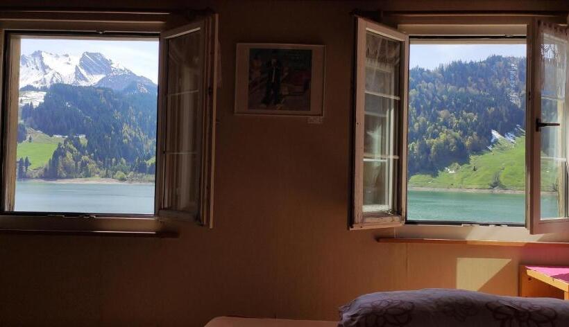 הוסטל Fischers Lodge