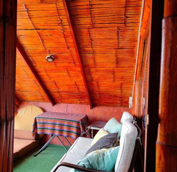 Общежитие Wally S House Mancora