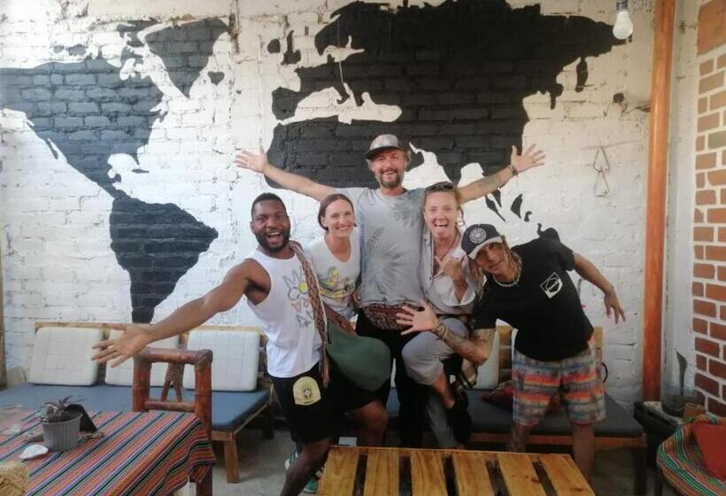 호스텔 Wally S House Mancora