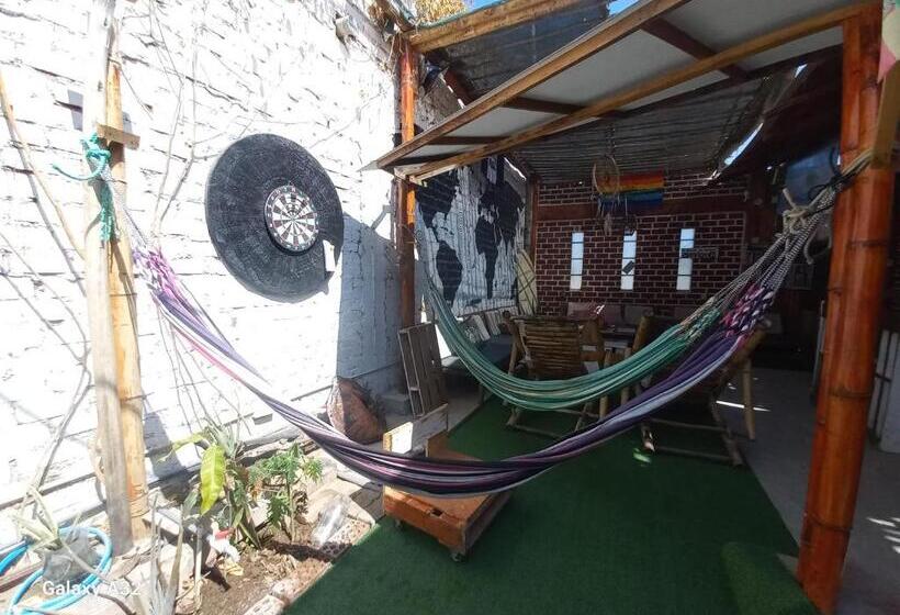 Общежитие Wally S House Mancora