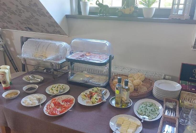 הוסטל Zajazd Drogorad Restauracja I Noclegi