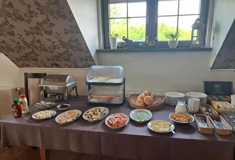 הוסטל Zajazd Drogorad Restauracja I Noclegi