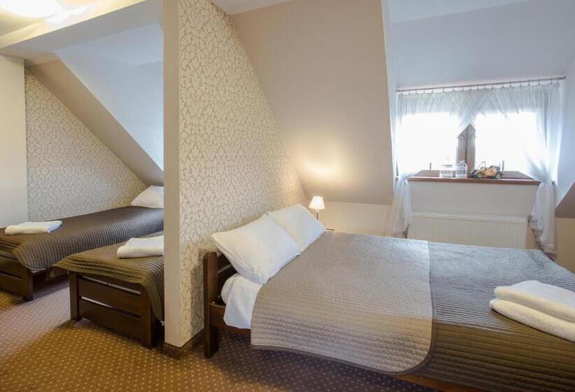 הוסטל Zajazd Drogorad Restauracja I Noclegi