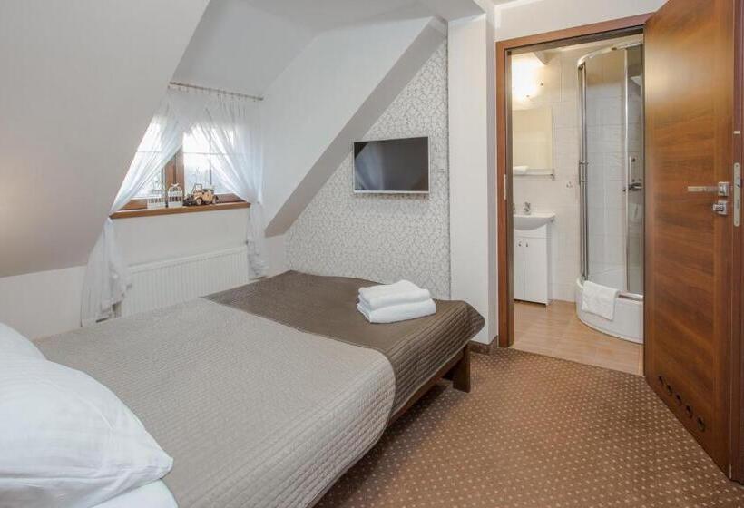 הוסטל Zajazd Drogorad Restauracja I Noclegi