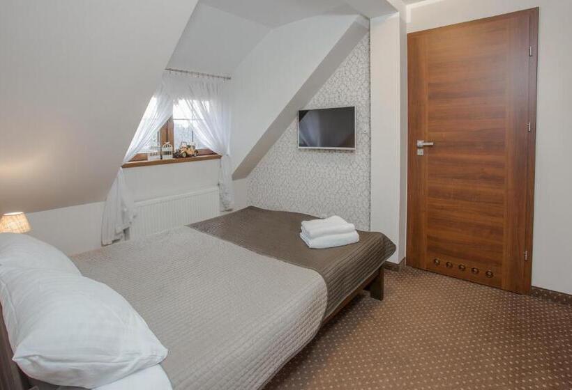 הוסטל Zajazd Drogorad Restauracja I Noclegi