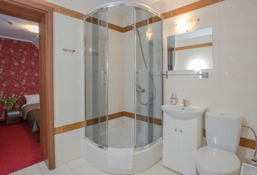 הוסטל Zajazd Drogorad Restauracja I Noclegi