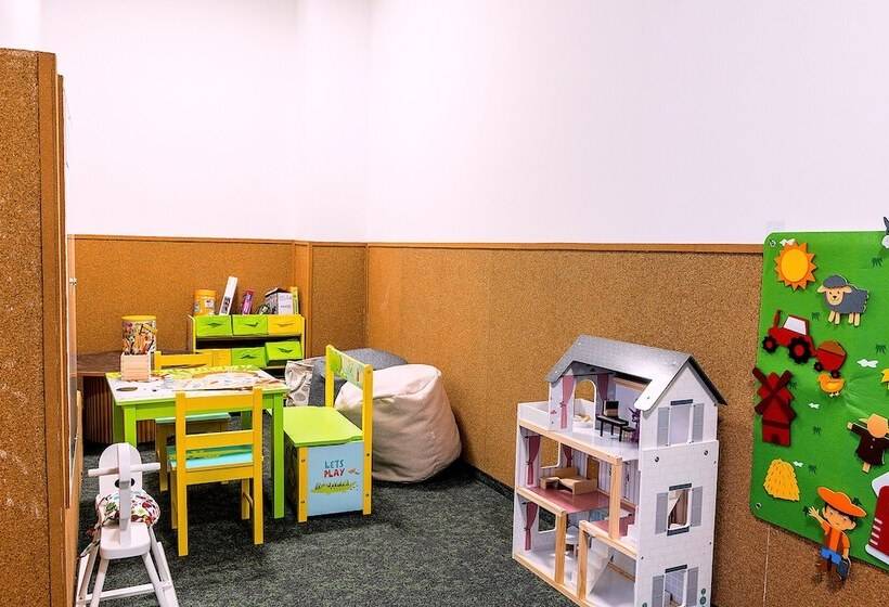 Aparthotel Green Concrete   Nowy, Ekologiczny Hotel W świnoujściu, Darmowy Bus Na Plażę, Free Shuttl