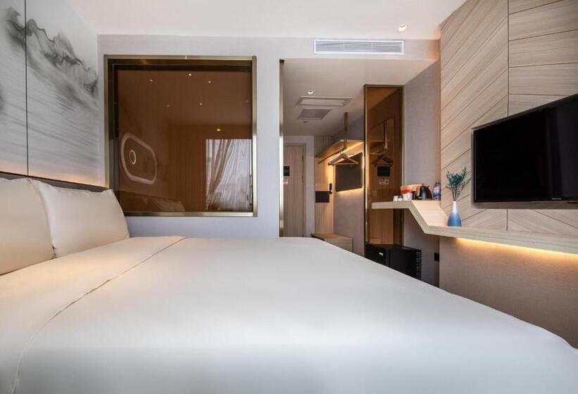 Atour X Hotel Shenzhen Longhua Dalang Commercial Center