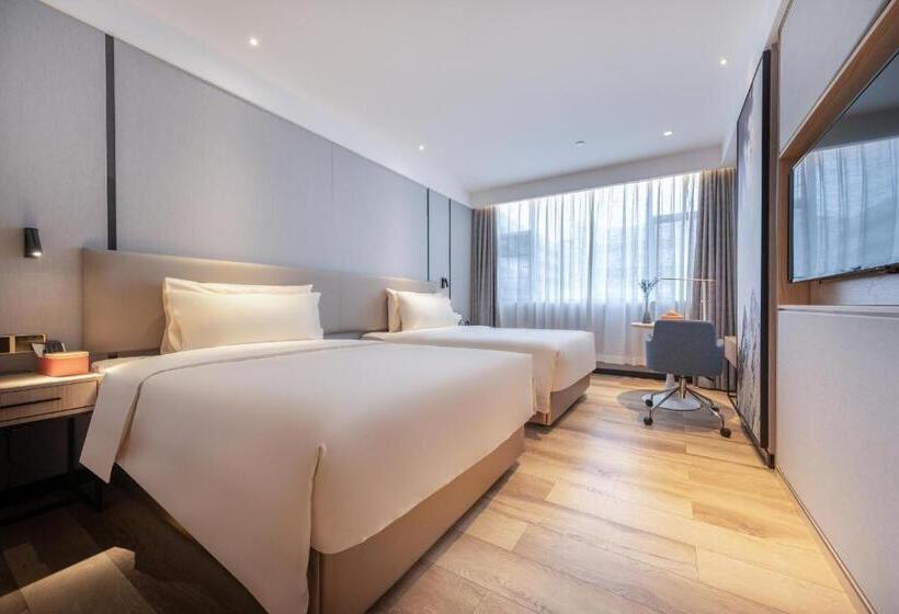 Atour X Hotel Shenzhen Longhua Dalang Commercial Center