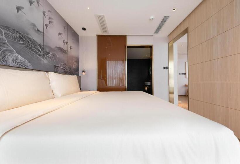 Atour X Hotel Shenzhen Longhua Dalang Commercial Center