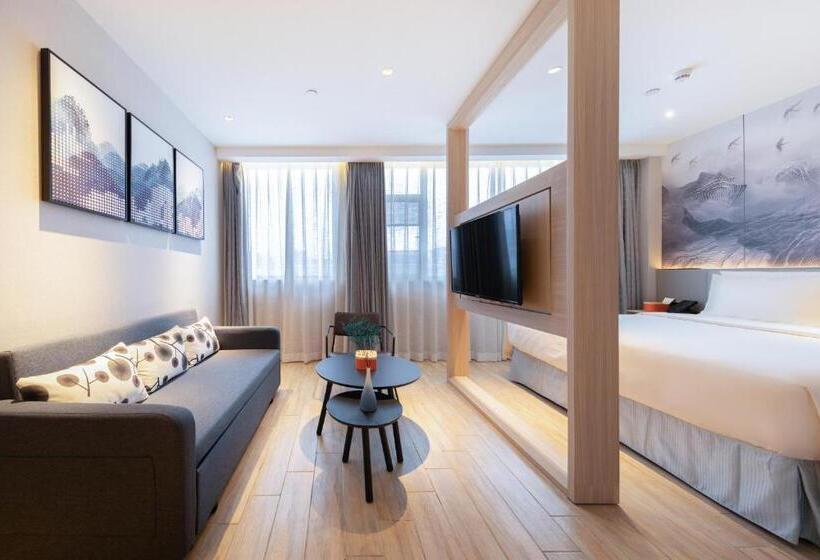 Atour X Hotel Shenzhen Longhua Dalang Commercial Center