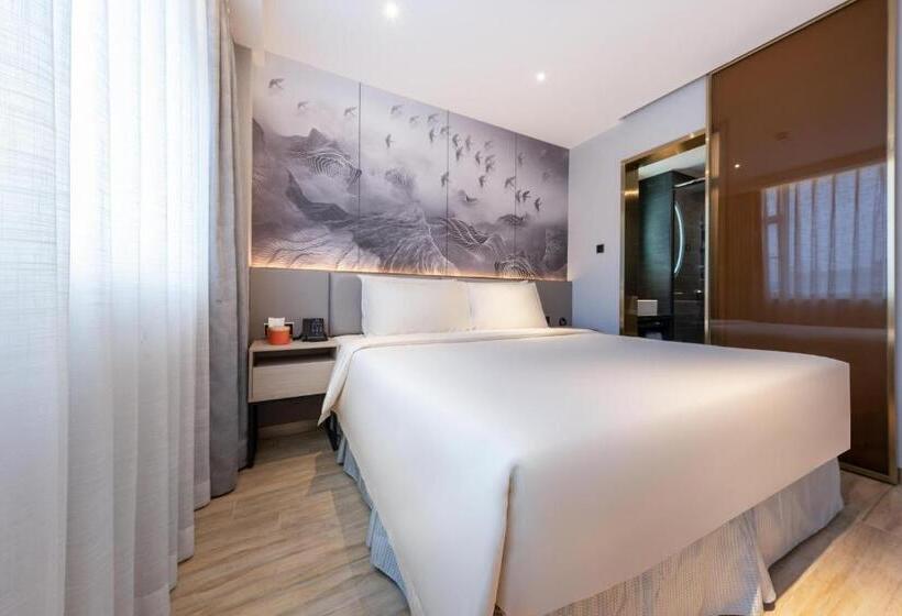 Atour X Hotel Shenzhen Longhua Dalang Commercial Center