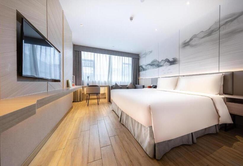 Atour X Hotel Shenzhen Longhua Dalang Commercial Center