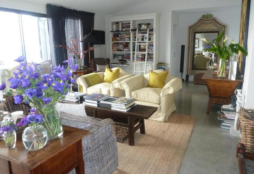 住宿加早餐 340 Deg Alps & Sea