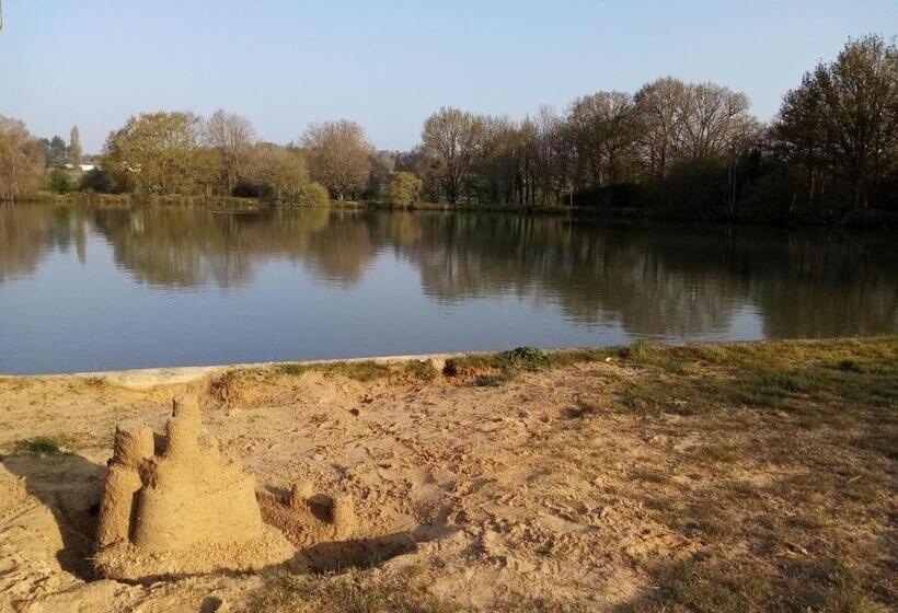 ベッドアンドブレックファースト By The Lake