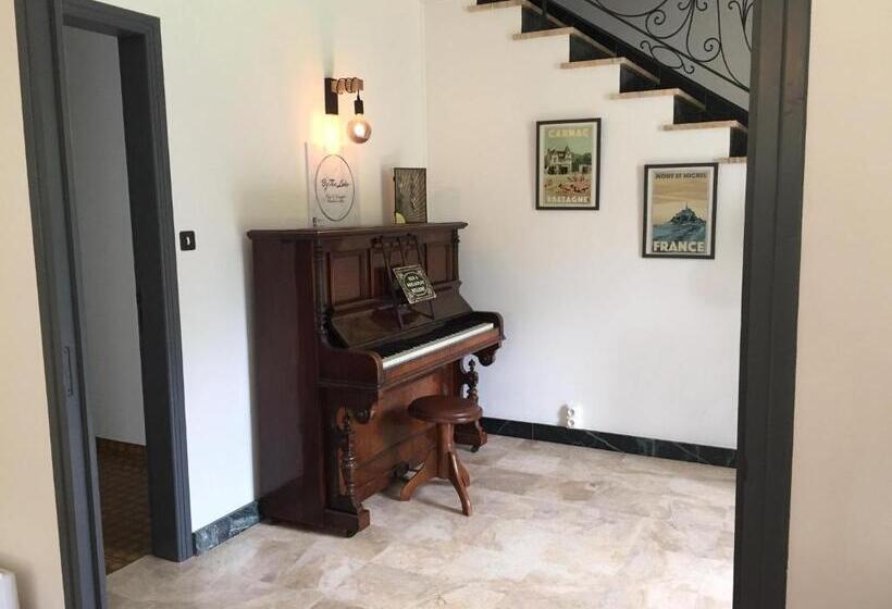 ベッドアンドブレックファースト By The Lake