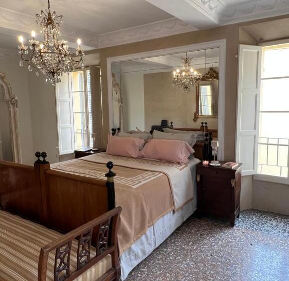 تختخواب و صبحانه Castiglione 27 Luxury Suite