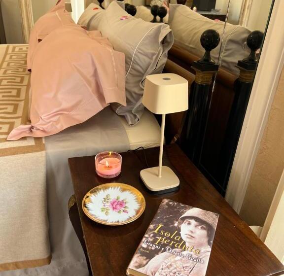 تختخواب و صبحانه Castiglione 27 Luxury Suite