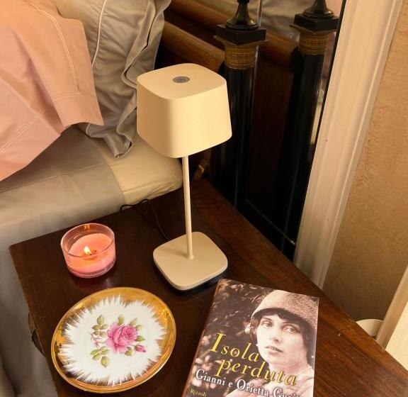 تختخواب و صبحانه Castiglione 27 Luxury Suite