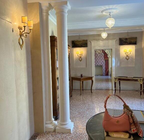 تختخواب و صبحانه Castiglione 27 Luxury Suite