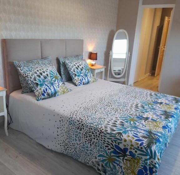 住宿加早餐  Chambre D Hôtes Les Hortensias