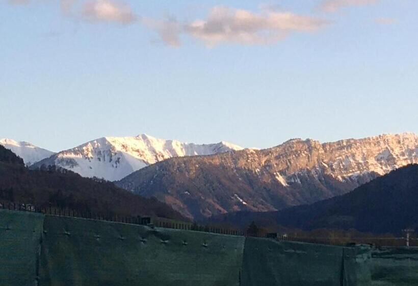 مبيت وإفطار Chambres D Hôtes Des Bauges Route 26 57