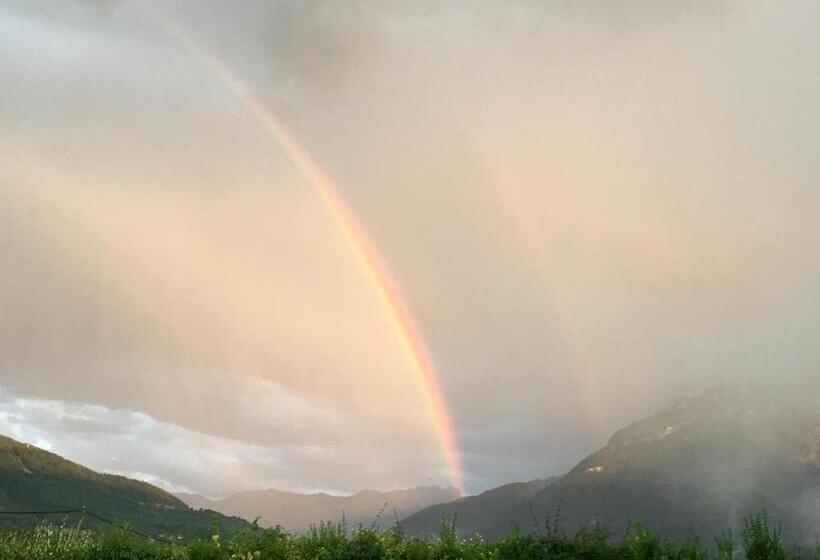 مبيت وإفطار Chambres D Hôtes Des Bauges Route 26 57