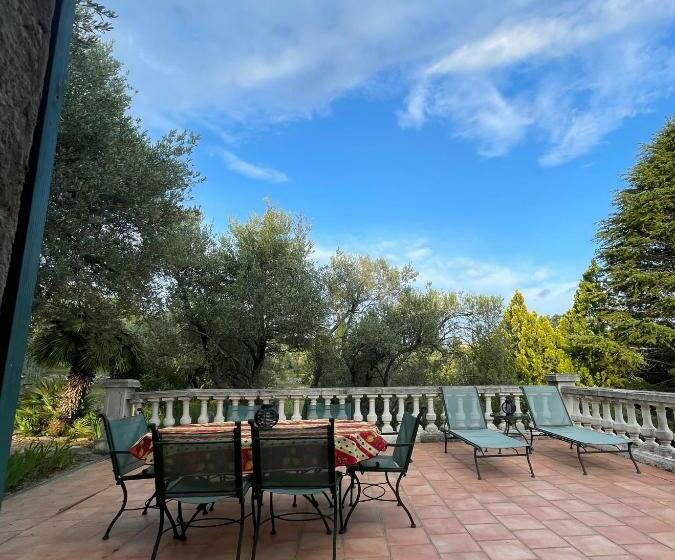 ベッドアンドブレックファースト Clos De La Gipiere