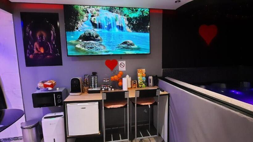 Bed and Breakfast Dydy S Love