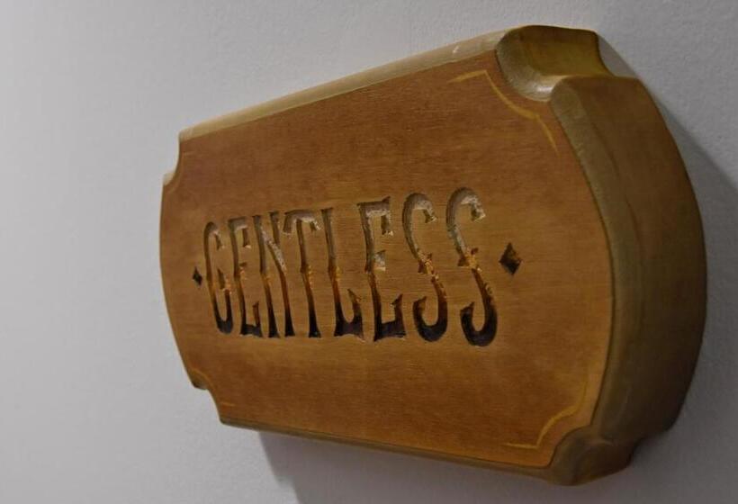 민박 Favetto Family Ranch