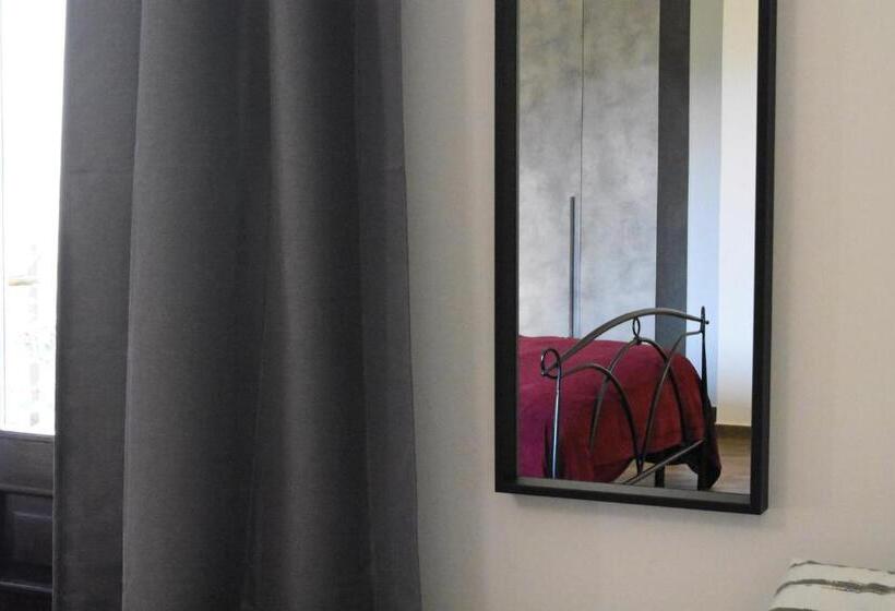 민박 Favetto Family Ranch