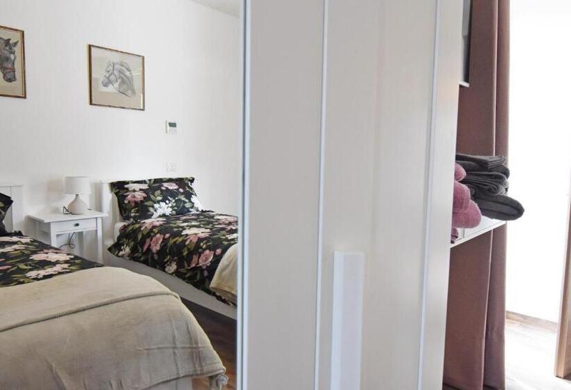 민박 Favetto Family Ranch