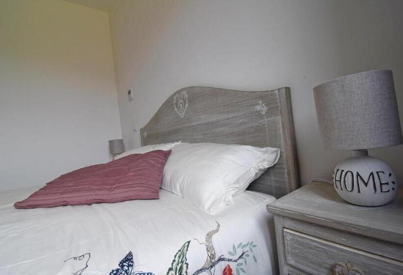 민박 Favetto Family Ranch